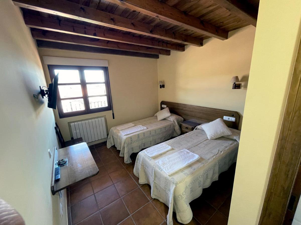 La Guarida De La Lleira Hotel Ferreras de Arriba Екстериор снимка
