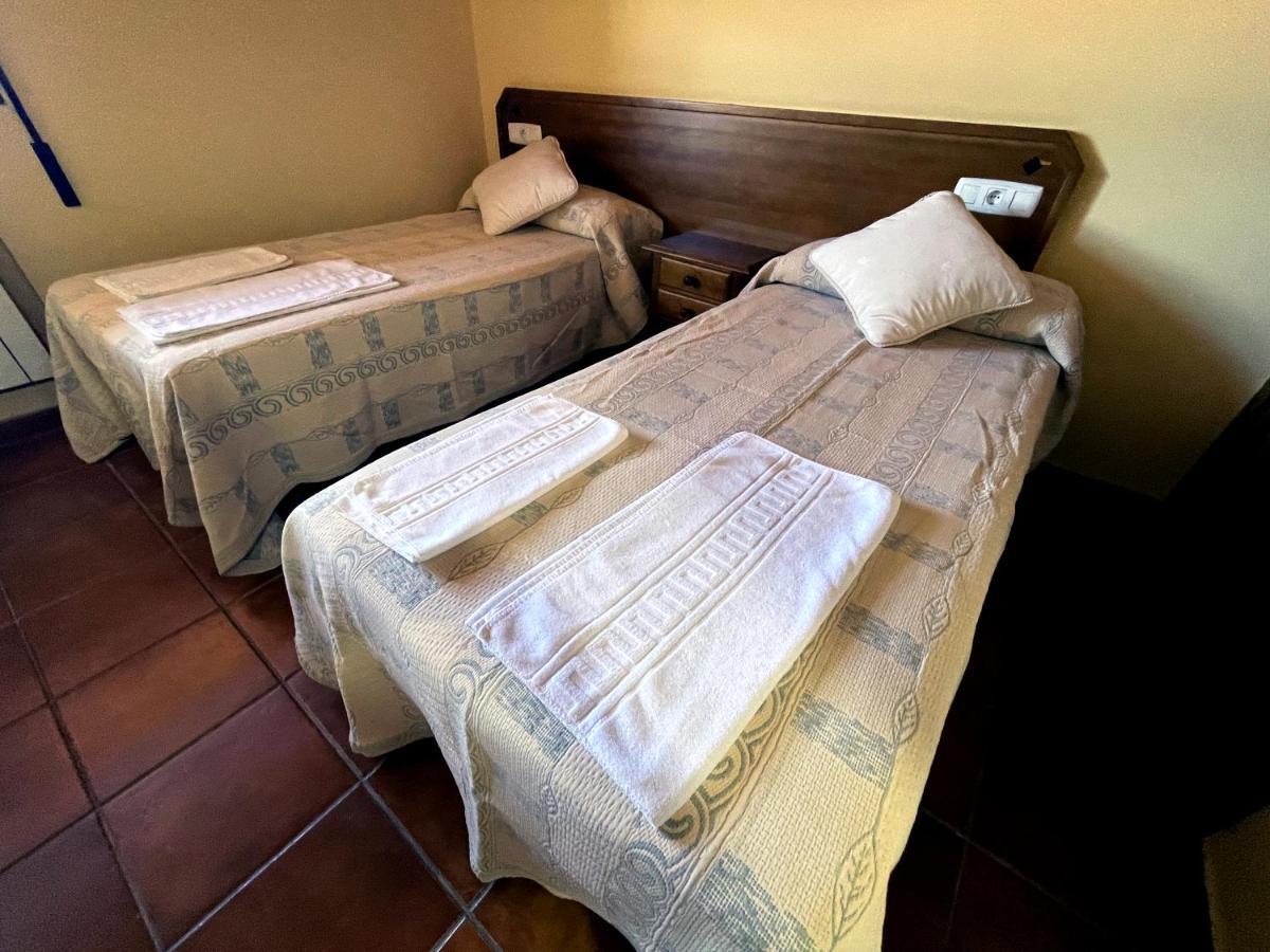 La Guarida De La Lleira Hotel Ferreras de Arriba Екстериор снимка