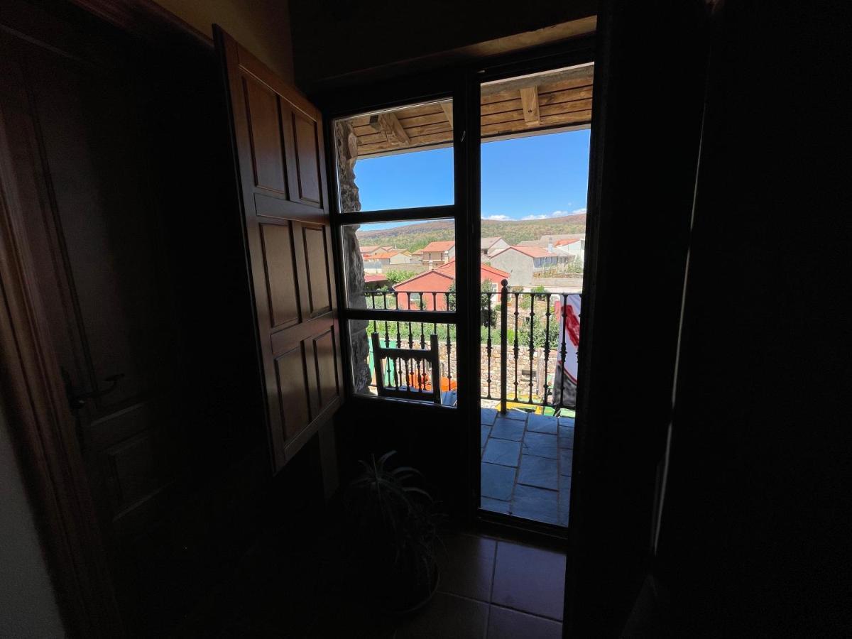 La Guarida De La Lleira Hotel Ferreras de Arriba Екстериор снимка