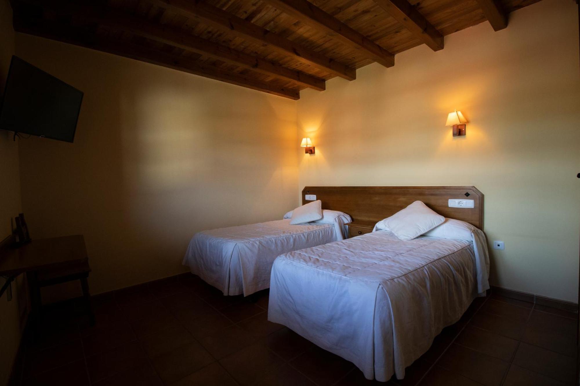 La Guarida De La Lleira Hotel Ferreras de Arriba Екстериор снимка