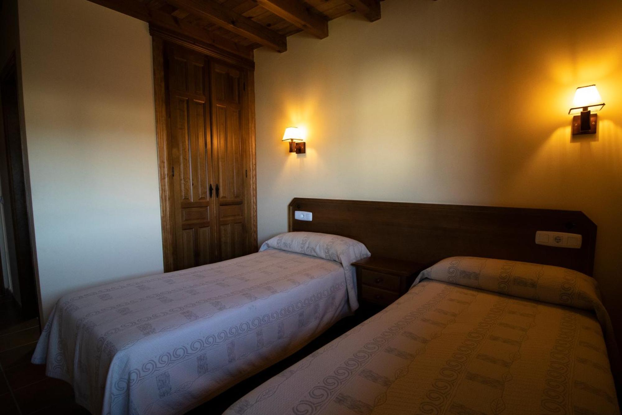 La Guarida De La Lleira Hotel Ferreras de Arriba Екстериор снимка