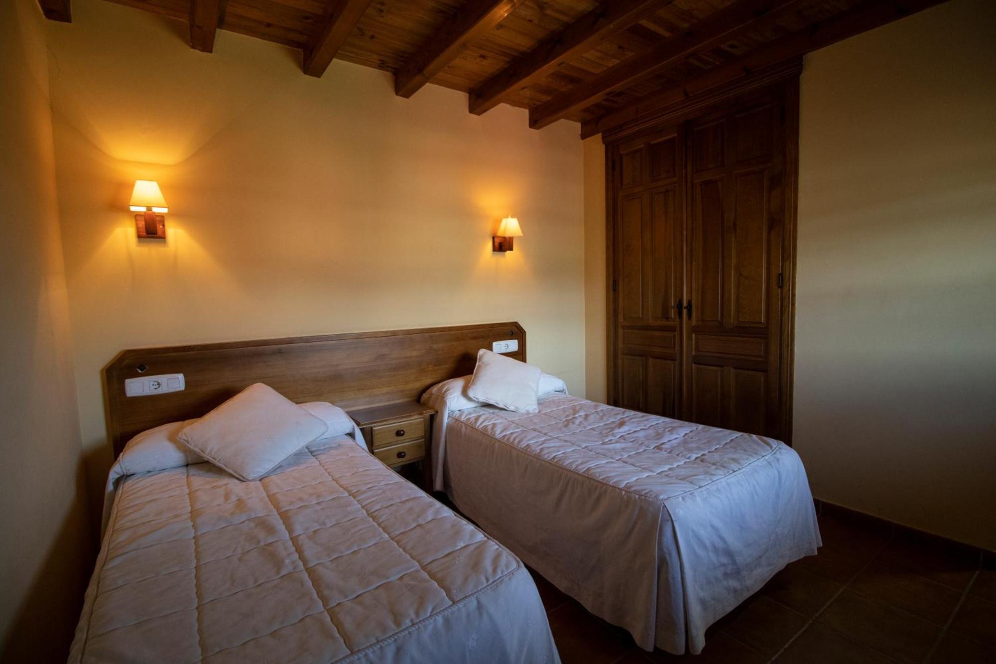 La Guarida De La Lleira Hotel Ferreras de Arriba Екстериор снимка